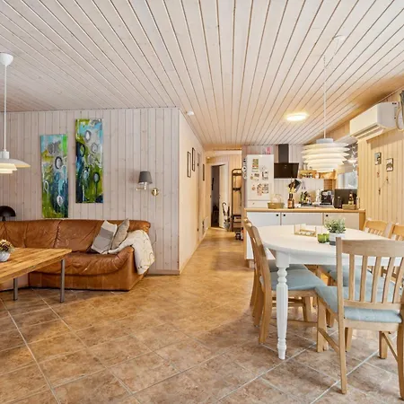 Cosy Near Legoland Hovborg